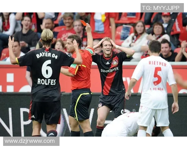 沃尔夫斯堡客场力克劲敌莱沃库森，德甲榜首保持不败强势领跑